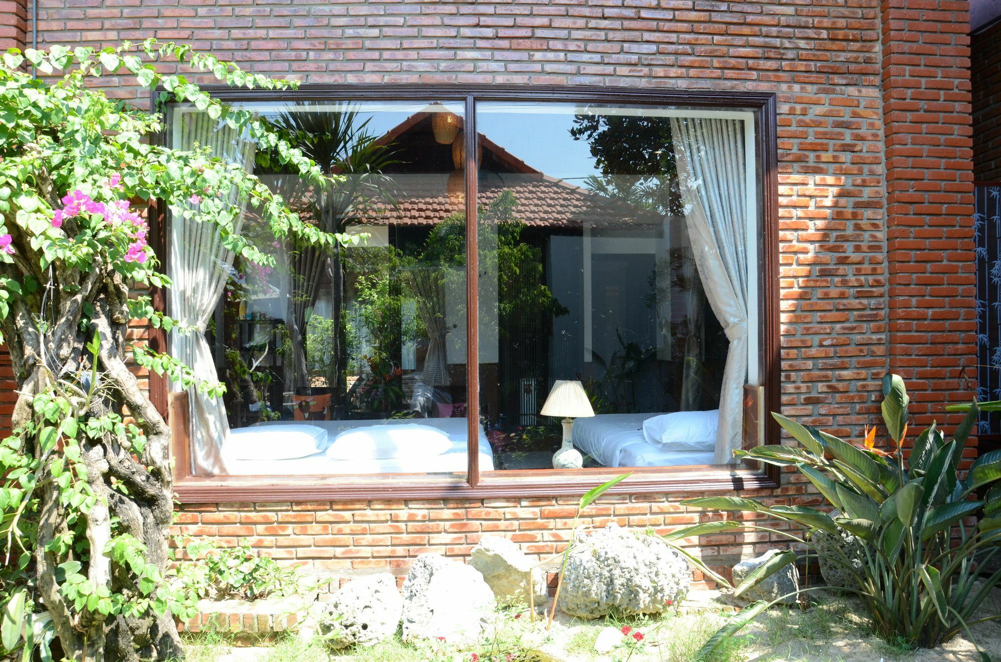 313 Cua Dai - Viet House Homestay Хойан Экстерьер фото
